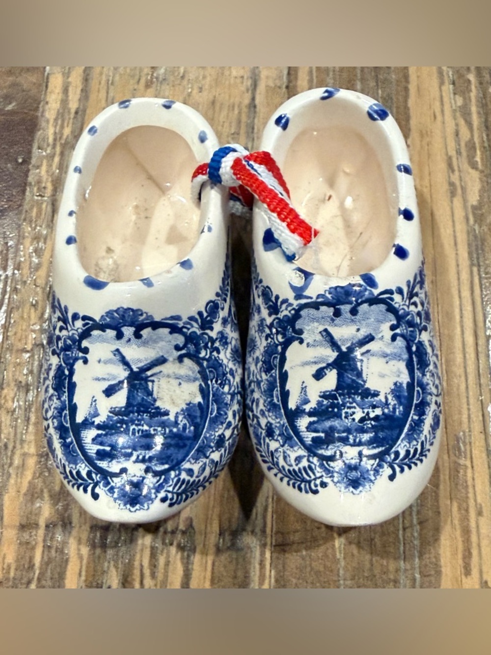 Delft Blue mini handmade in Holland Floral Clog ornaments signed